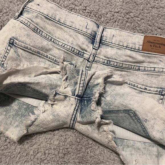 Abercrombie & Fitch Button-Up Denim Shorts - Picture 12 of 12